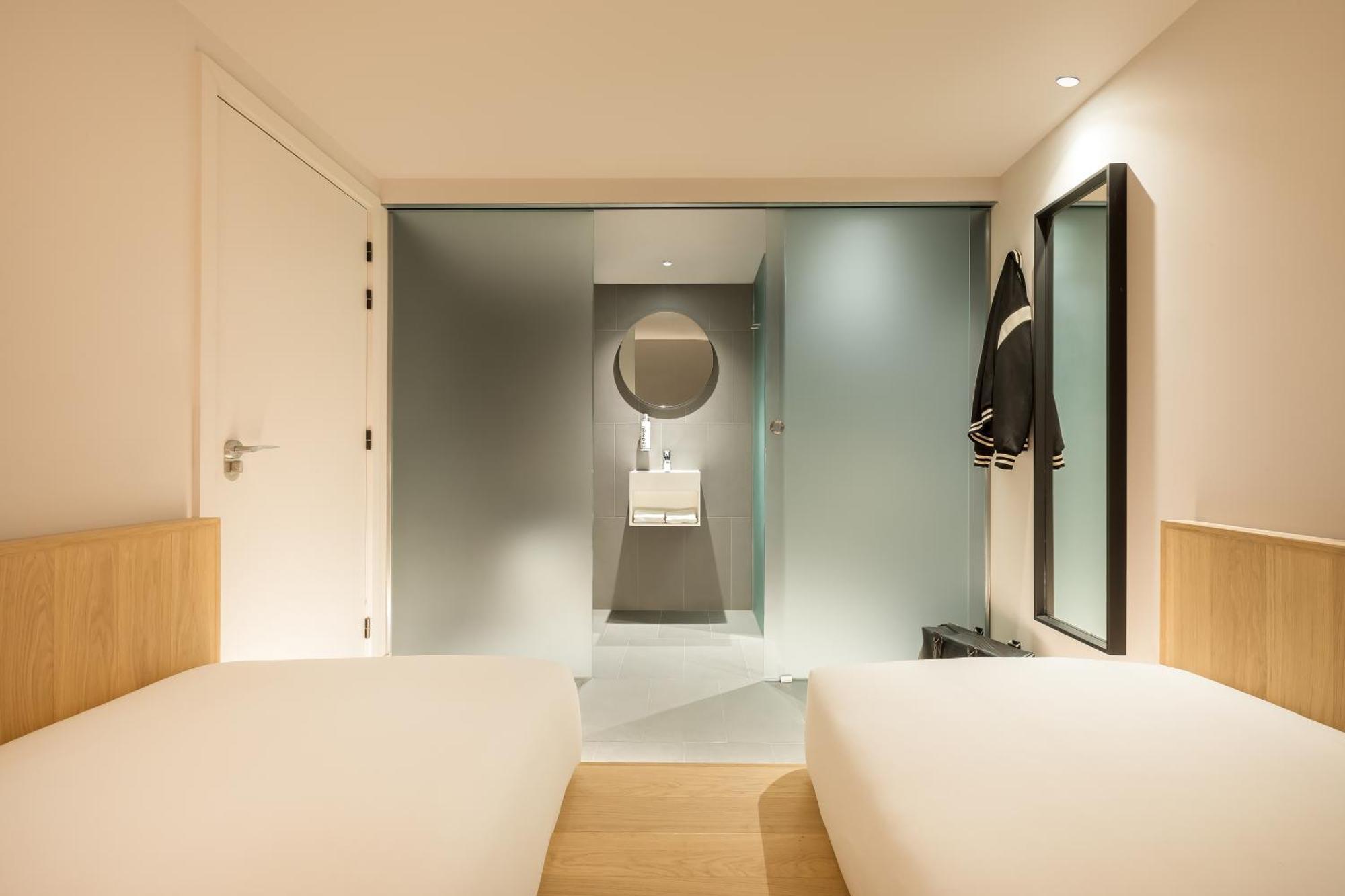 Zedwell Underground Hotel Tottenham Court Rd لندن الغرفة الصورة