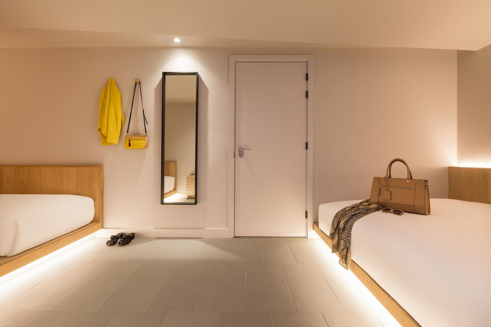 Zedwell Underground Hotel Tottenham Court Rd لندن الغرفة الصورة