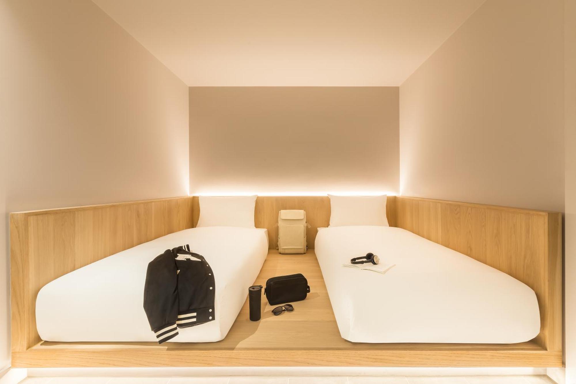 Zedwell Underground Hotel Tottenham Court Rd لندن المظهر الخارجي الصورة